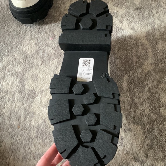 BRAND NEW ASOS WHITE Lace up Loafers 👞 - Picture 8 of 10